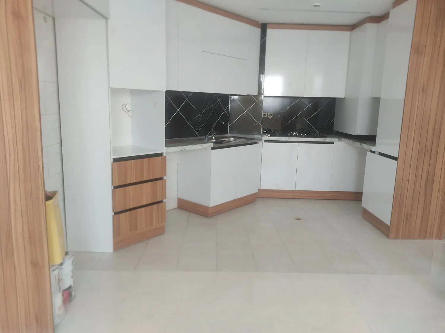 فروش آپارتمان دو خوابه دامان گاز