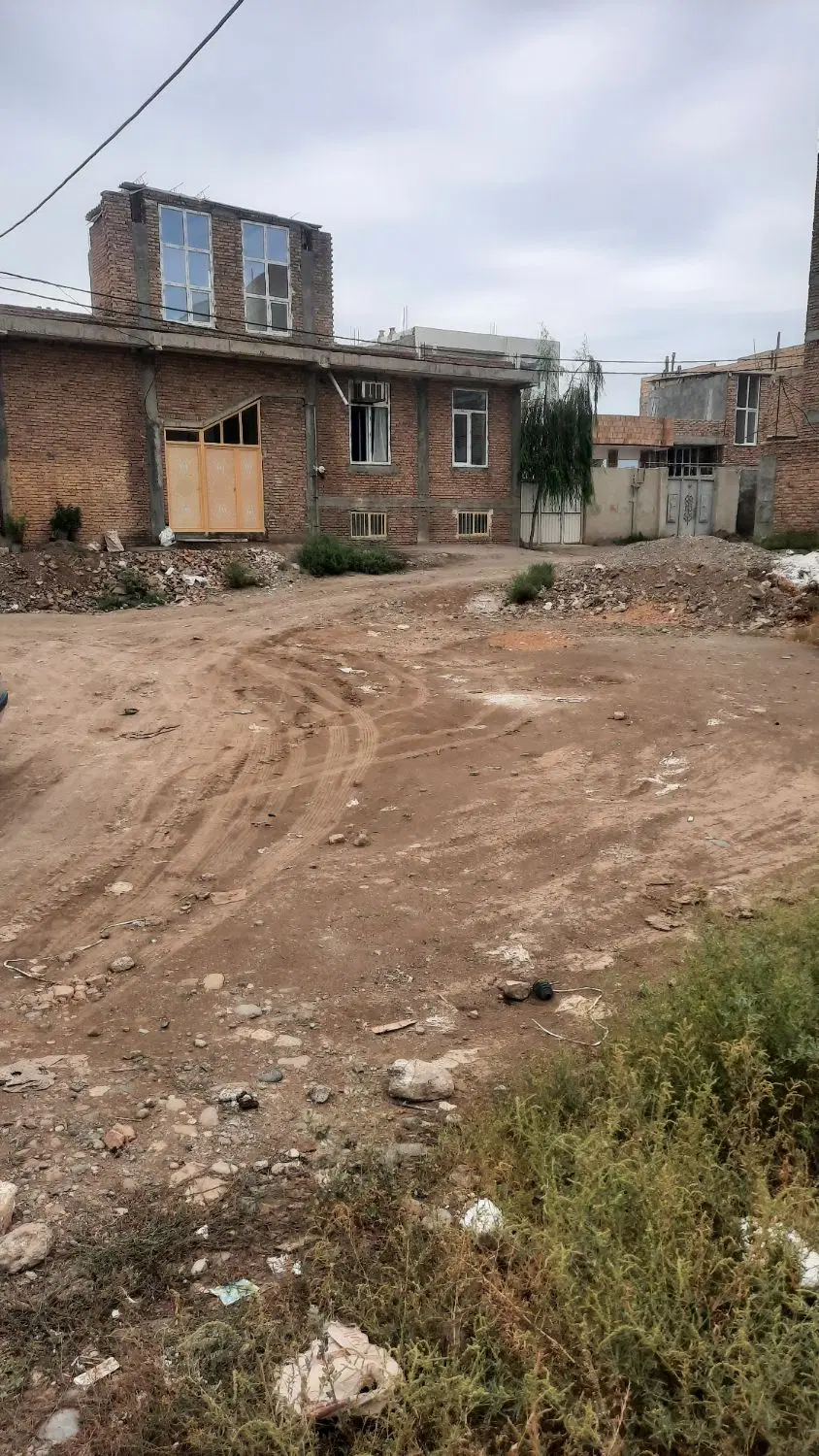 ۱۰۰مترزمین مسکونی درخیابان ۱۰ متری دانه های روغنی