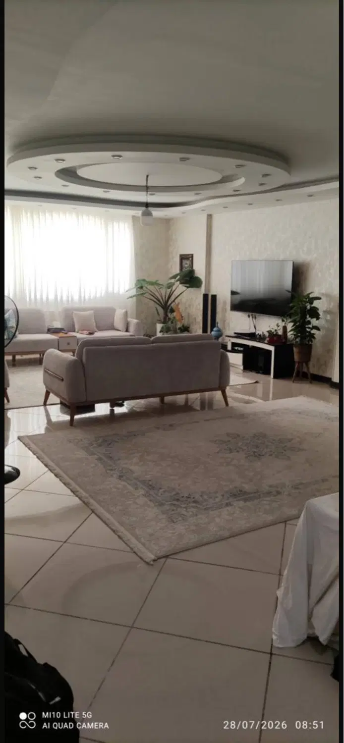 فروش اپارتمان دو خوابه ۱۴۰متری کوی وحدت
