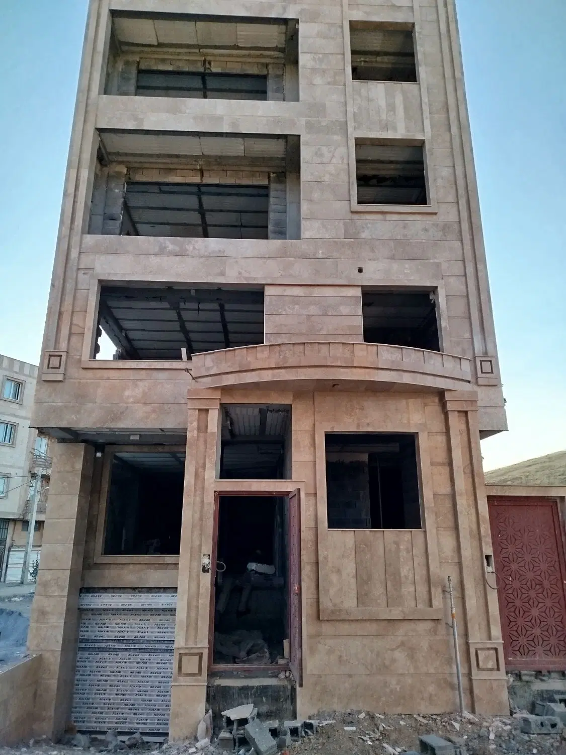 طبقه یک عبور مجزا دوشان