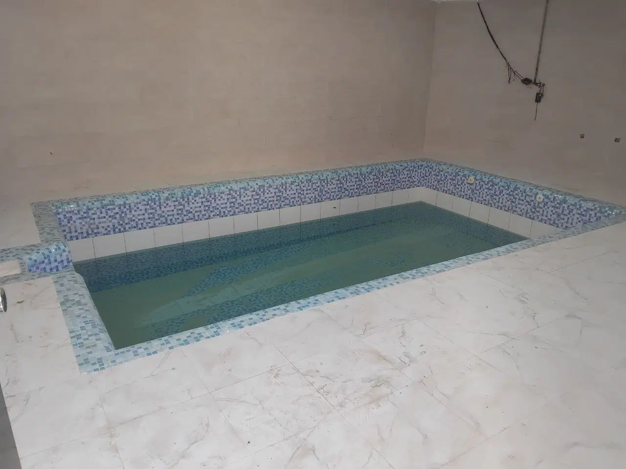 ویلای لوکس و خاص در مهرآباد رودهن ، استخر ۴فصل