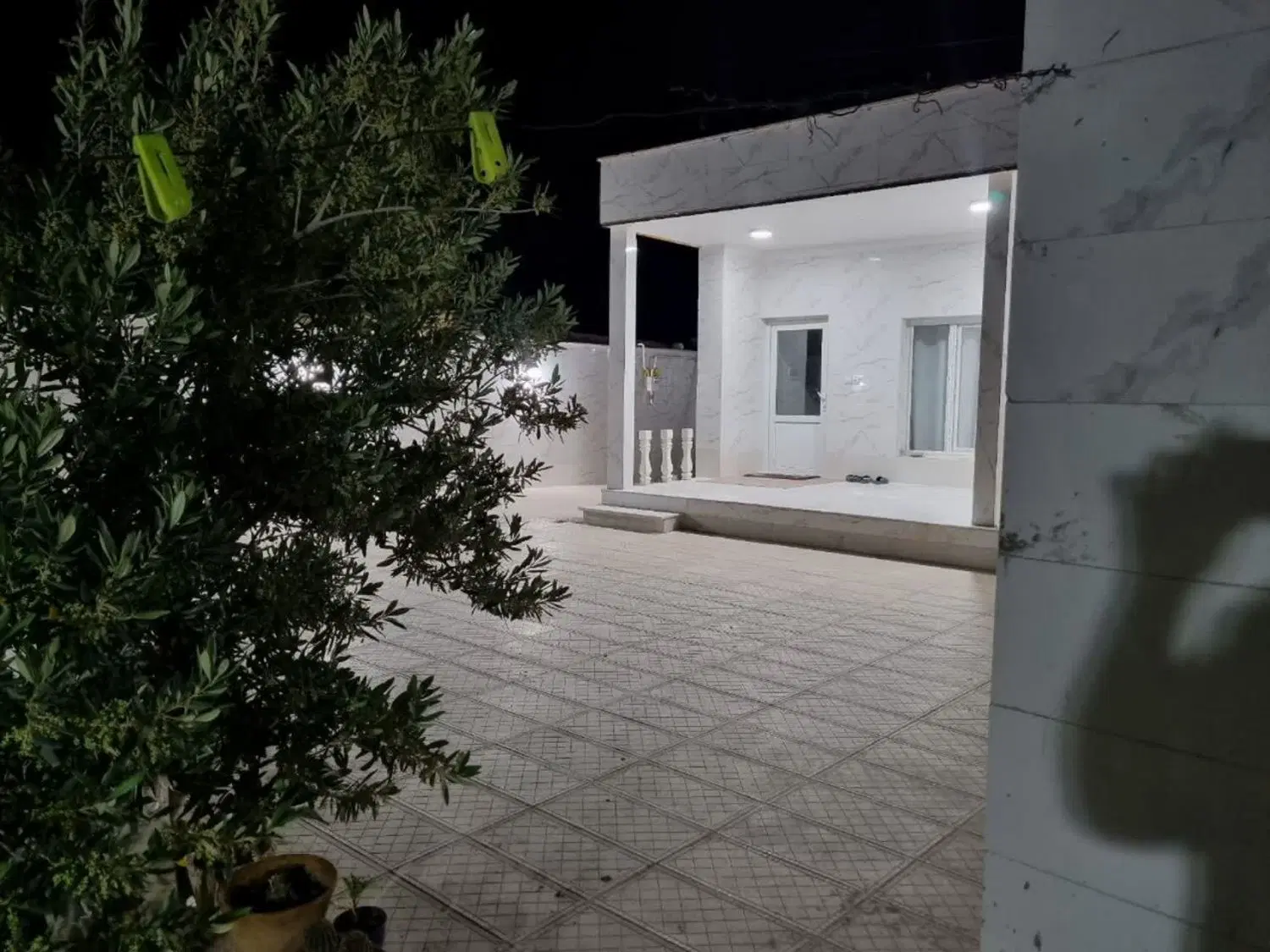 باغ‌ویلا ۵۷۲ متری سند تک‌برگ، استخر و درختان مثمر