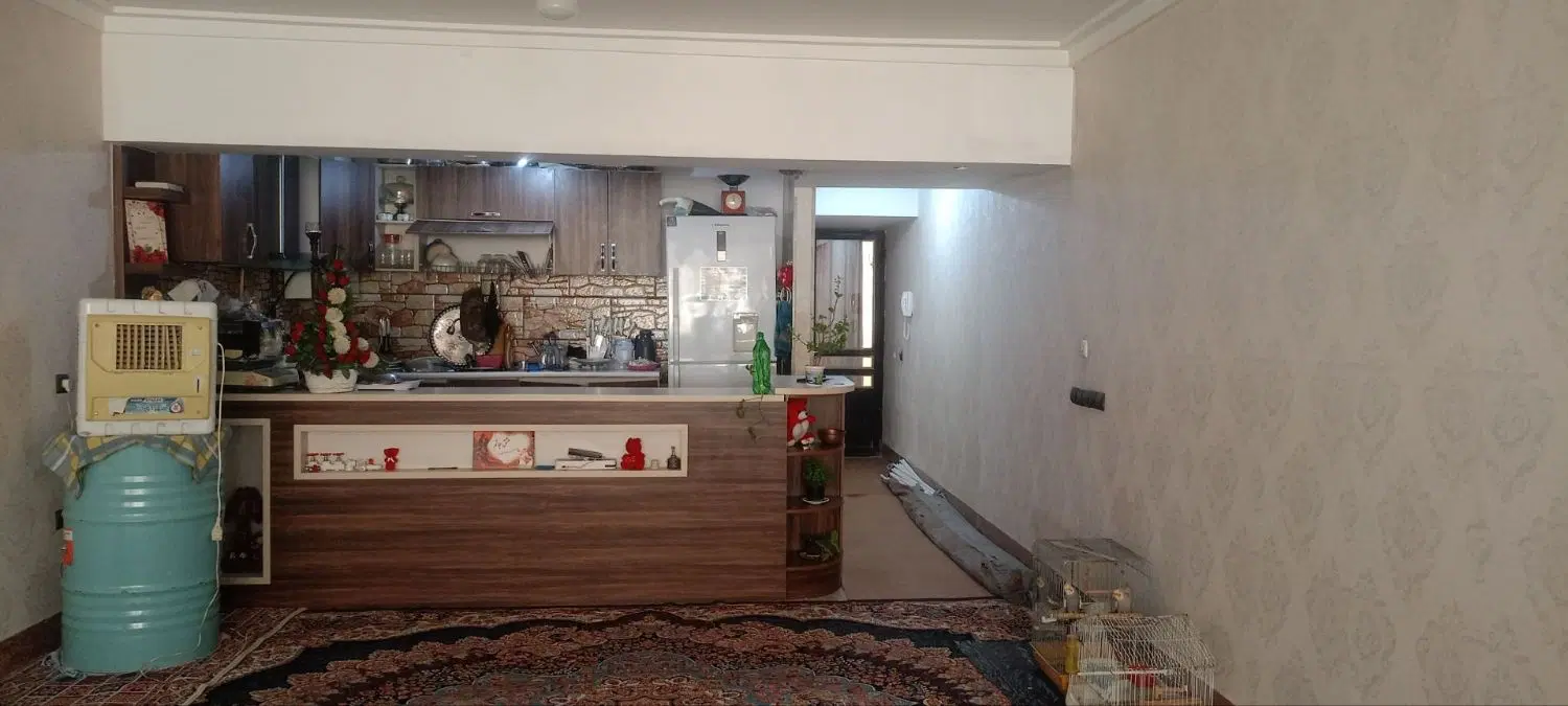طبقه اول 90متری