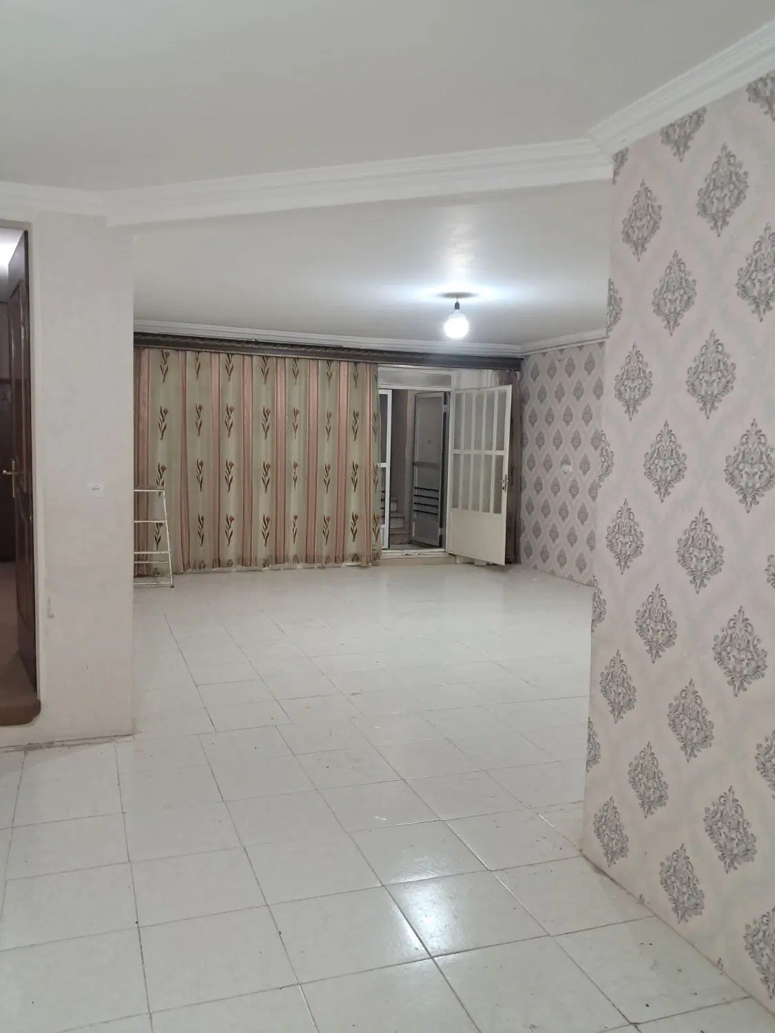 منزل اجاره ای طبقه زیرزمین