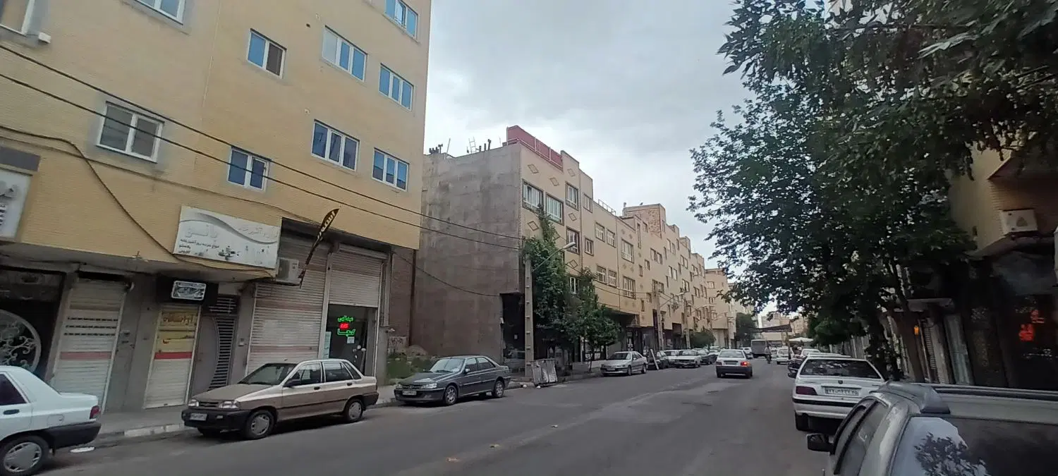 واحد طبقه دوم قره آغاج.نصف راه.خرسندی