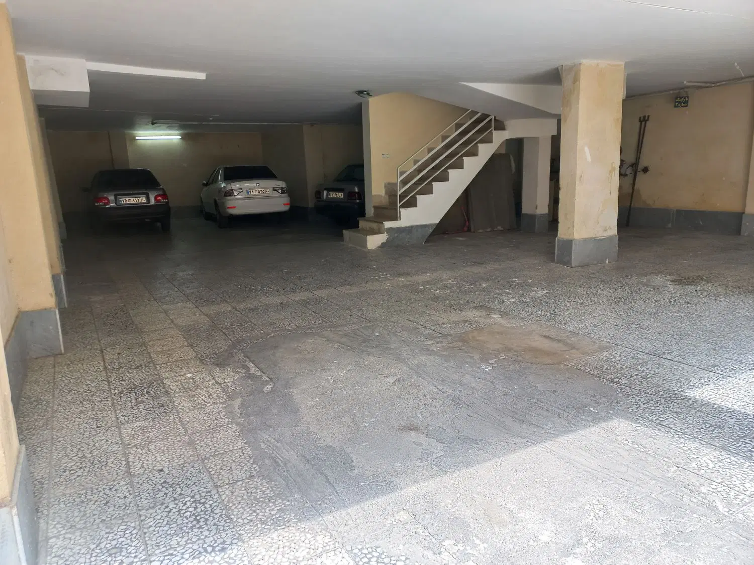 ۴۷ متر با ۱۰ پاسیو پارکینگدار و پارکینگ مهمان
