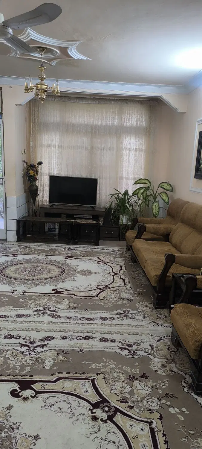 فروش نقدی ویلایی چهل متری اول چمران 25 پلاک 29