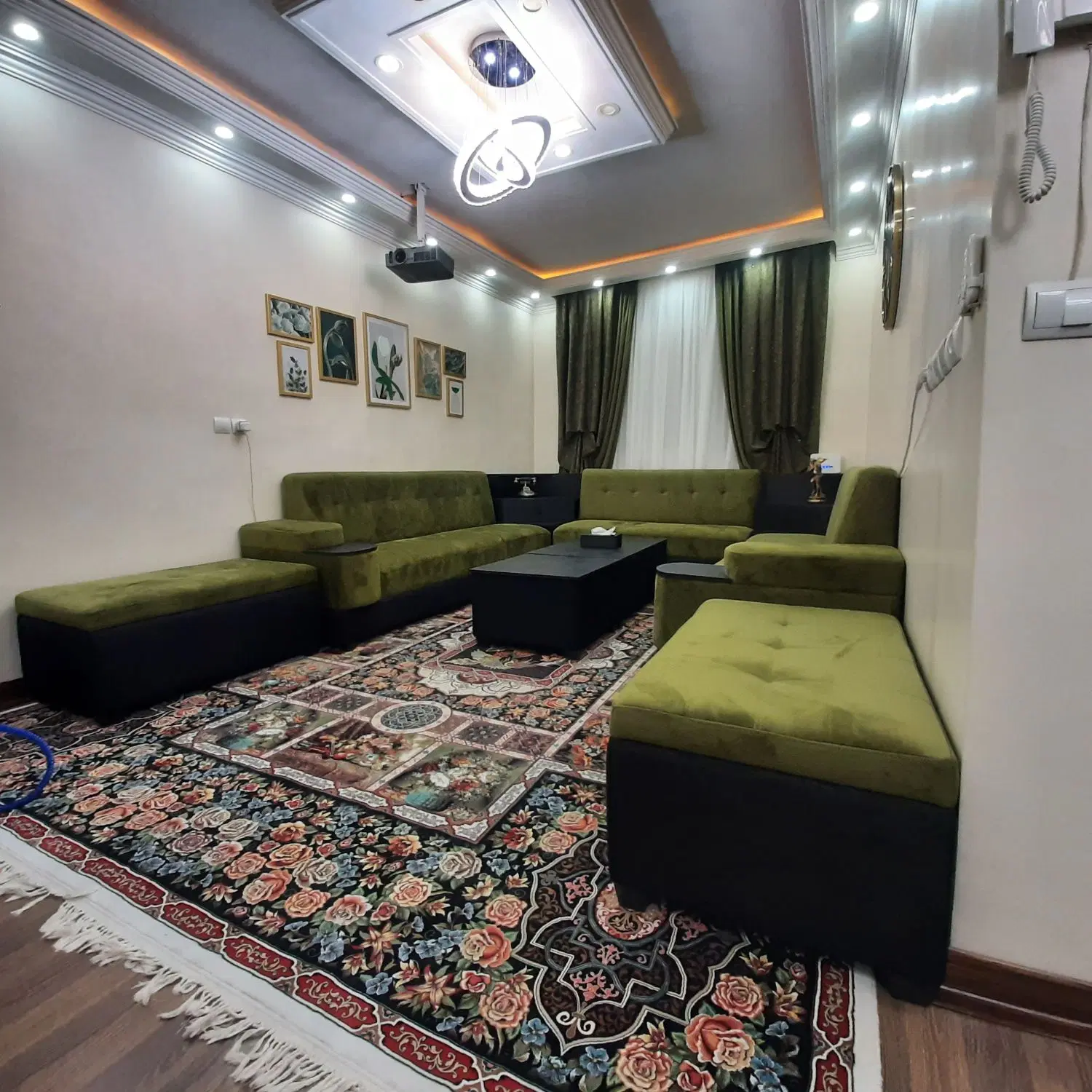 ۷۲ متر ۱خ طبقه اول در بهترین و پهن ترین کوچه شقایق