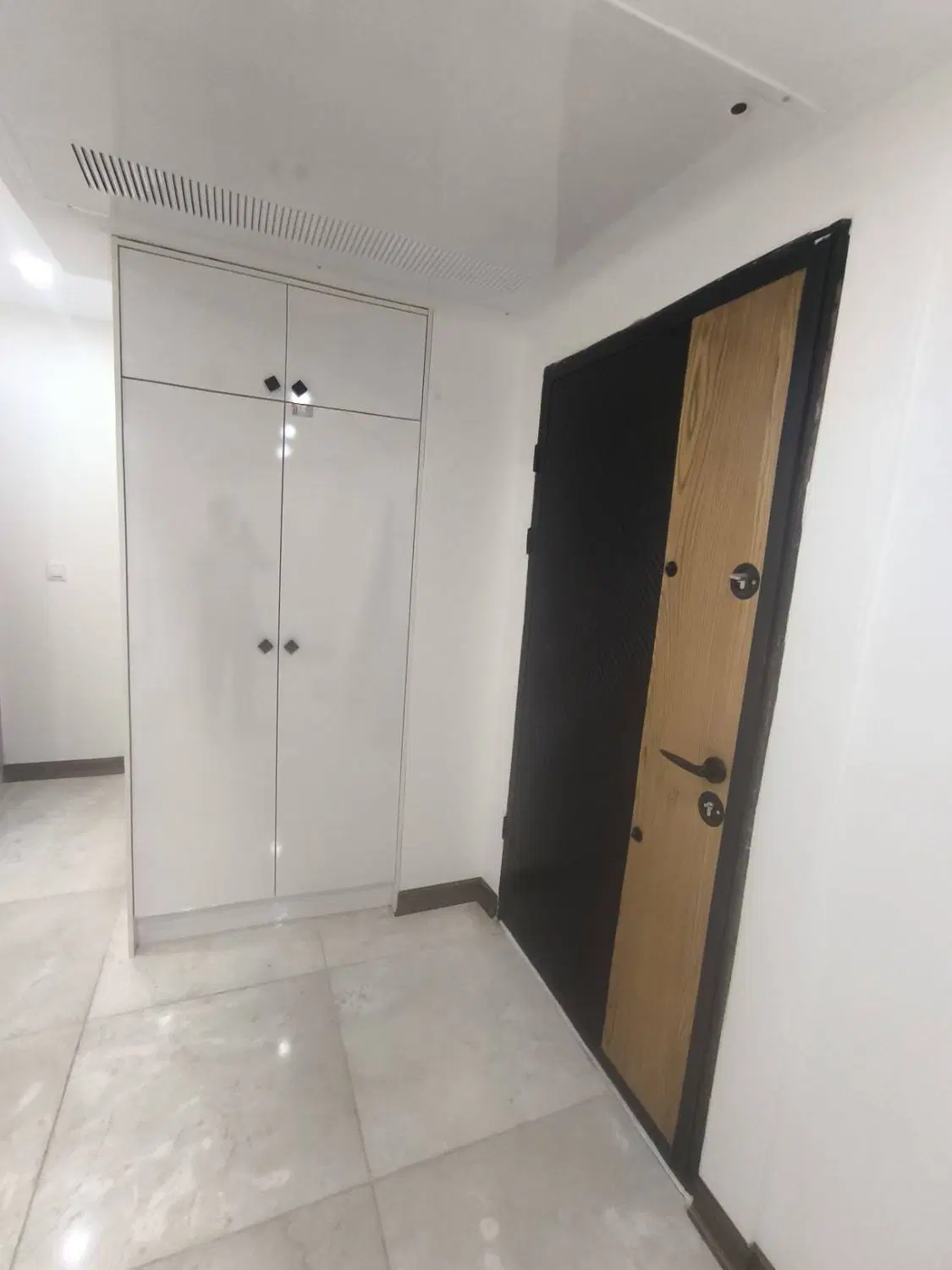 ۱۵۰ متر لوکس فول امکانات نوساز رهن کامل