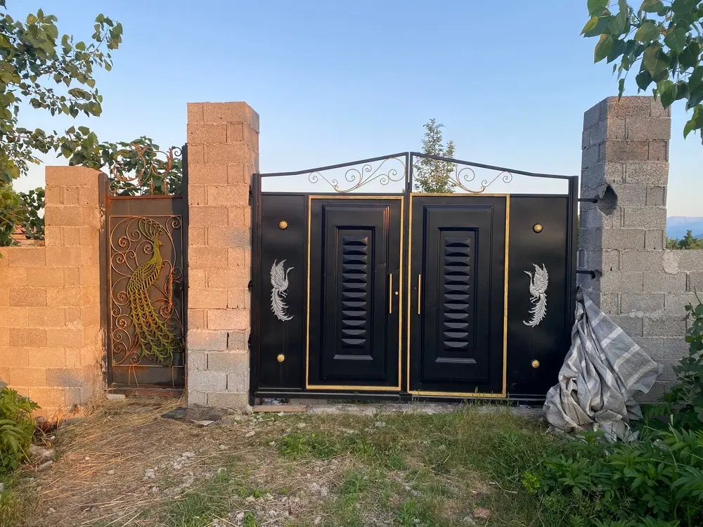 زمین خشکی  دورتا دور شالیزار