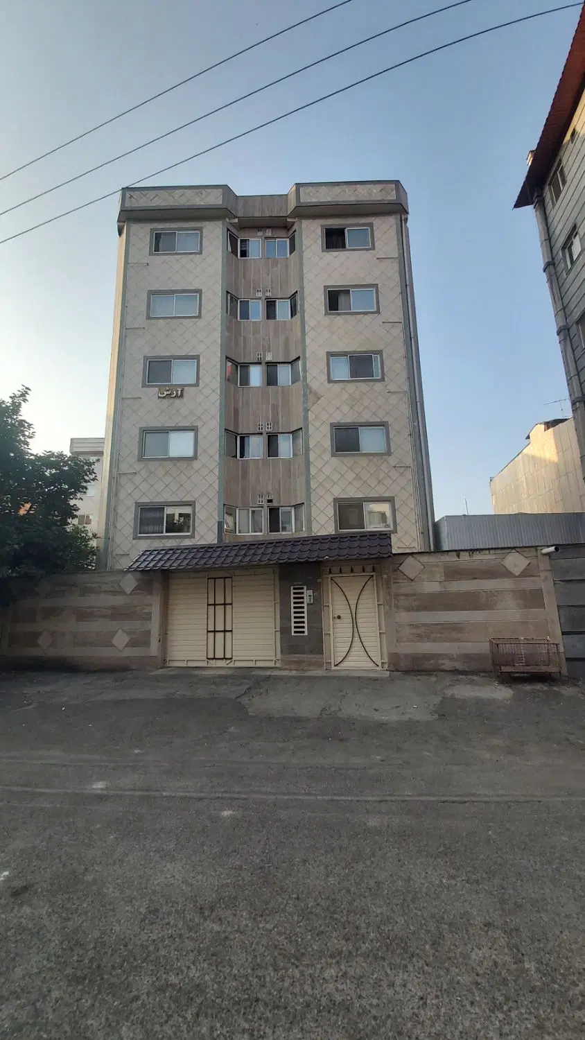 فروش آپارتمان ۱۰۰ متر در حر ۱۷ شهاب نیا
