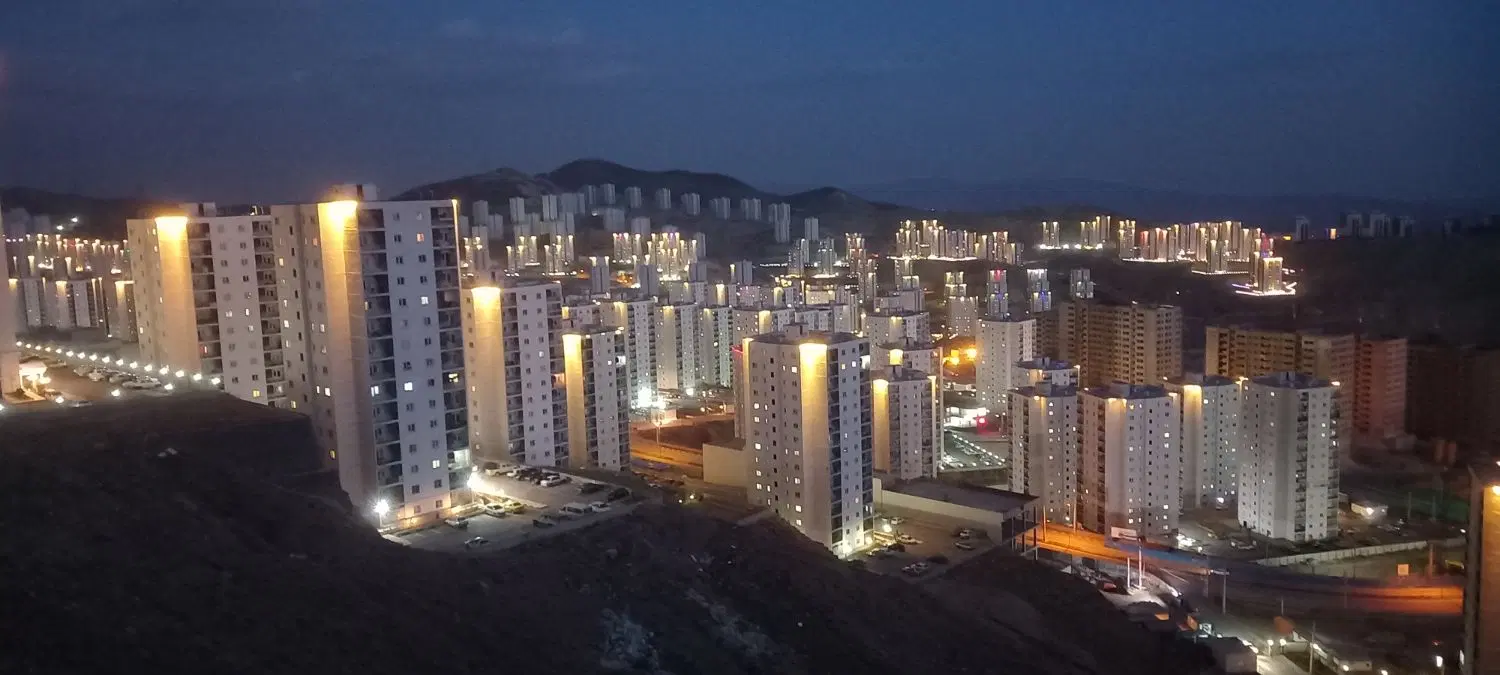 آپارتمان  جنوبی در شهرک سیمرغ