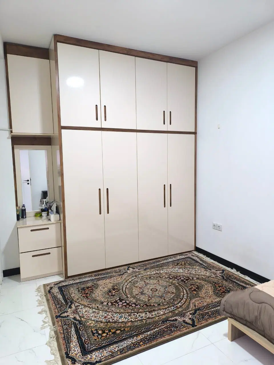 فروش واحد۳خواب ۱۱۵مترناحیه صنعتی