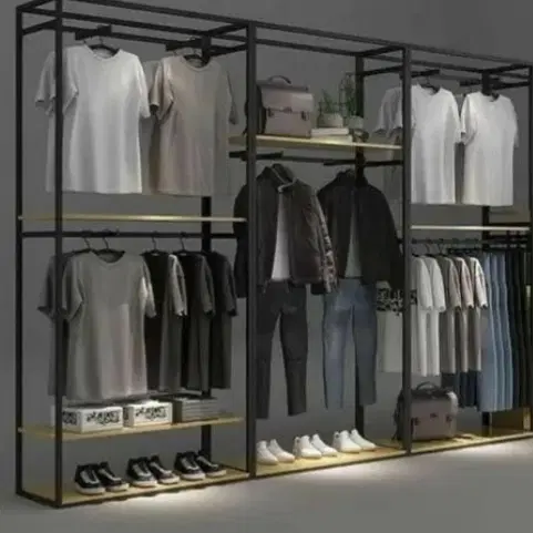 مغازه 15 متری فروشی در پاساژ آدینه تنکابن