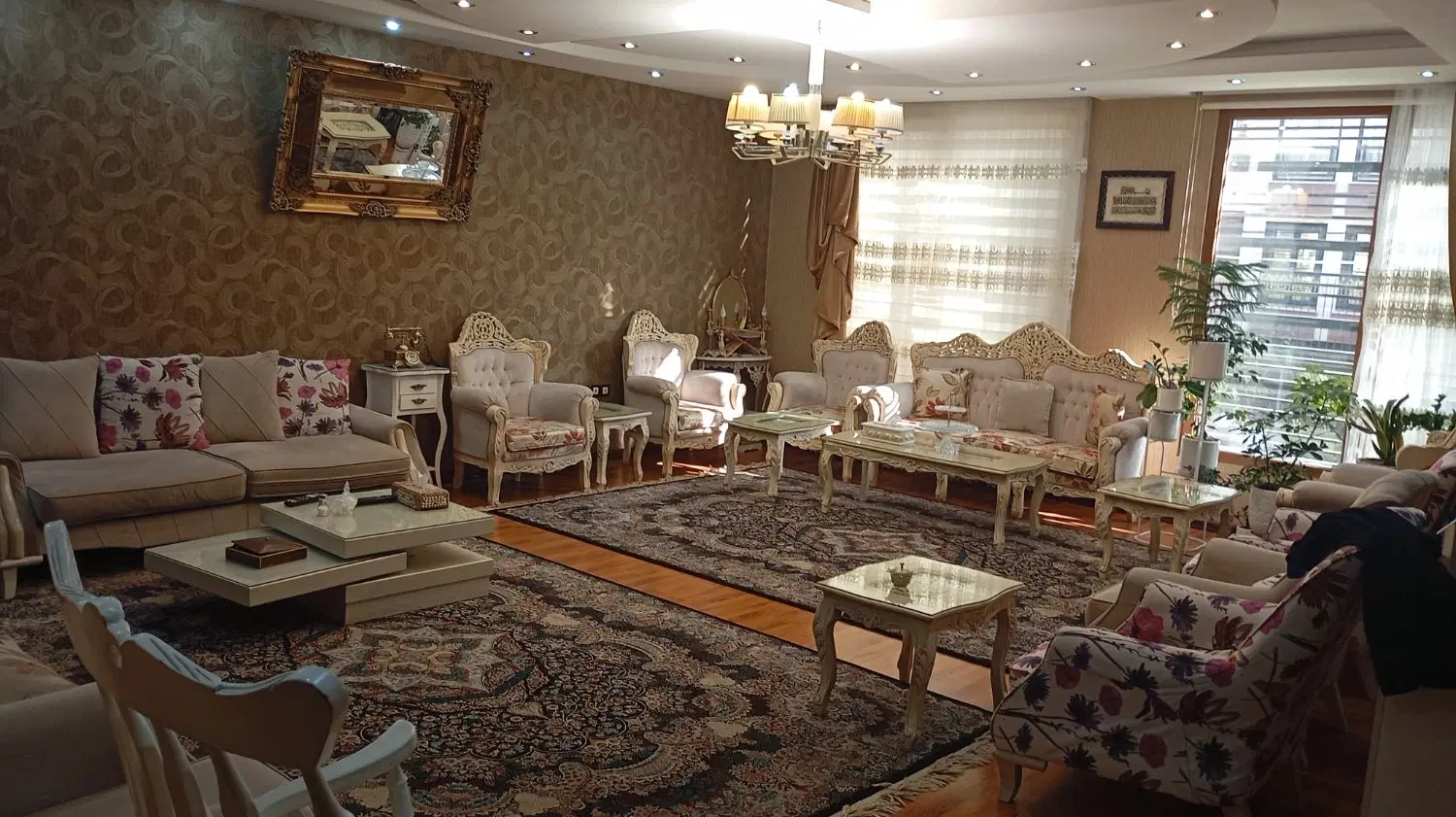 آپارتمان ۳ خواب_ تک واحدی_ فول_ پونک_ معاوضه
