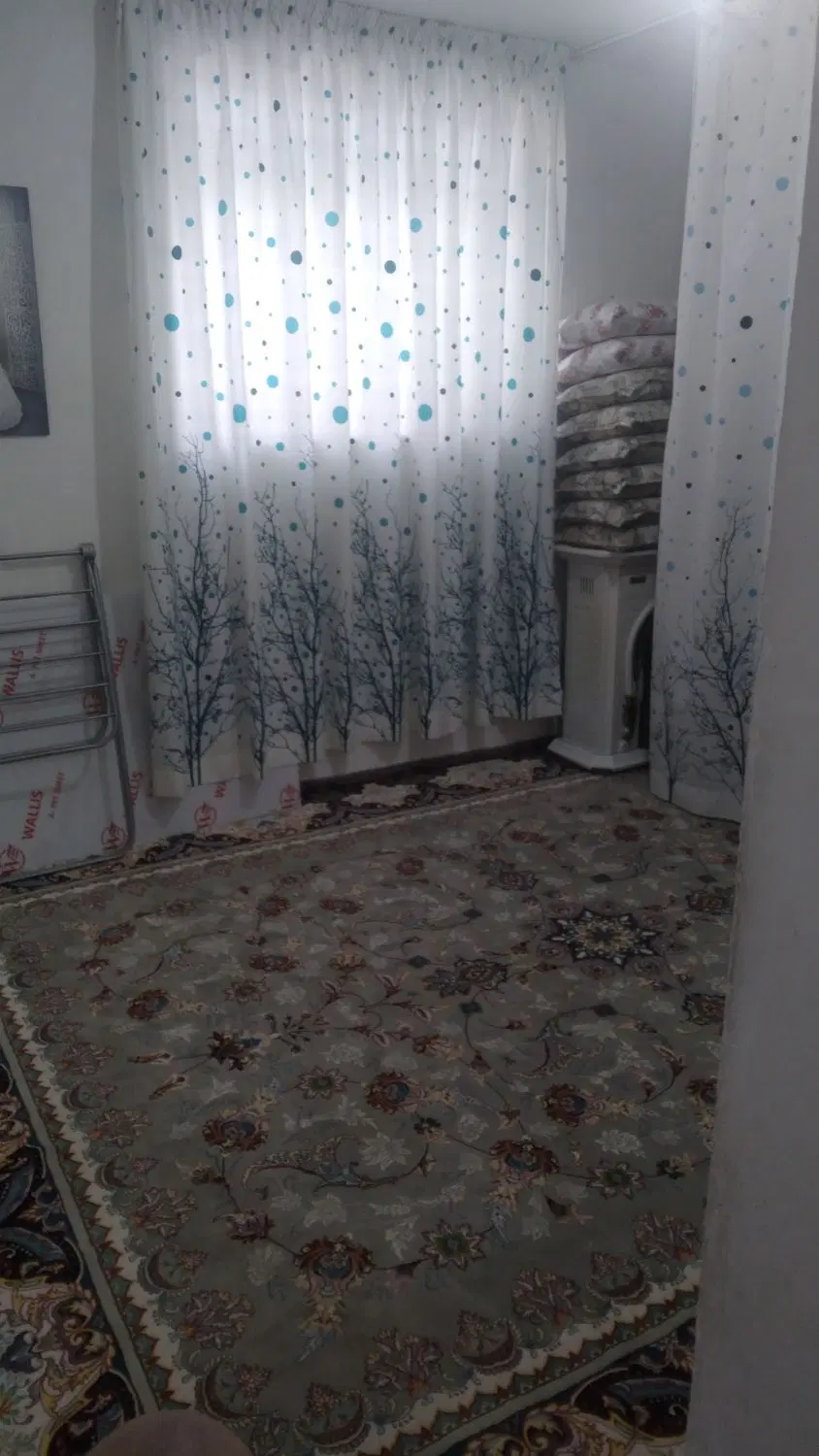 خانه ویلایی واقع در میدان مرکزی مشتاق ششم