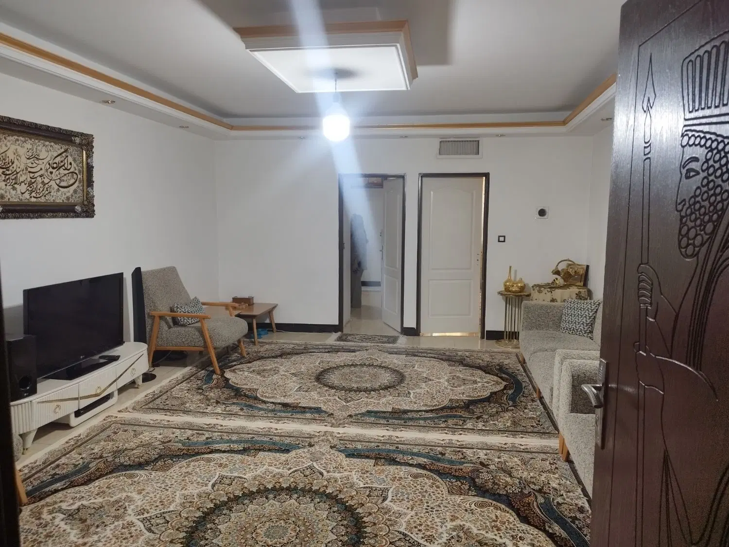 85متر 2خواب  تکواحدی 2طرف نور گیر