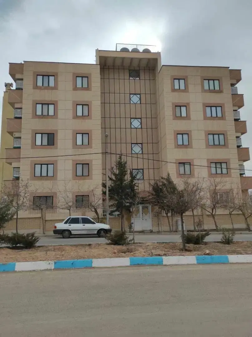 آپارتمان۱۵۰ متری صدرا فاز 2 تک بلوک شخصی ساز