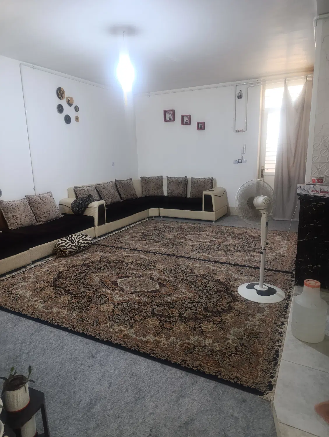 خانه دو طبقه ماه فیروزان