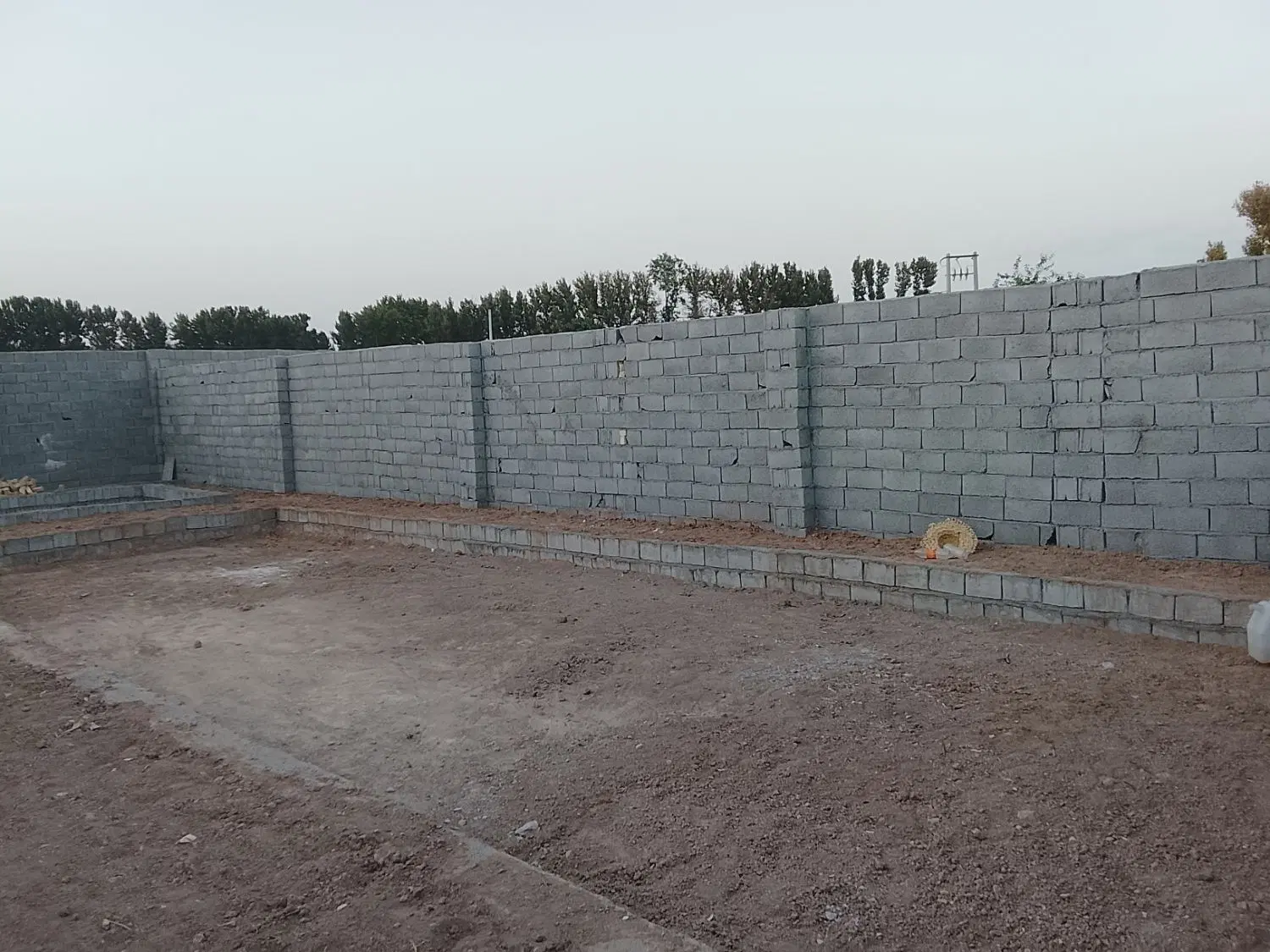 باغ چهار دیواری با کوچه شخصی