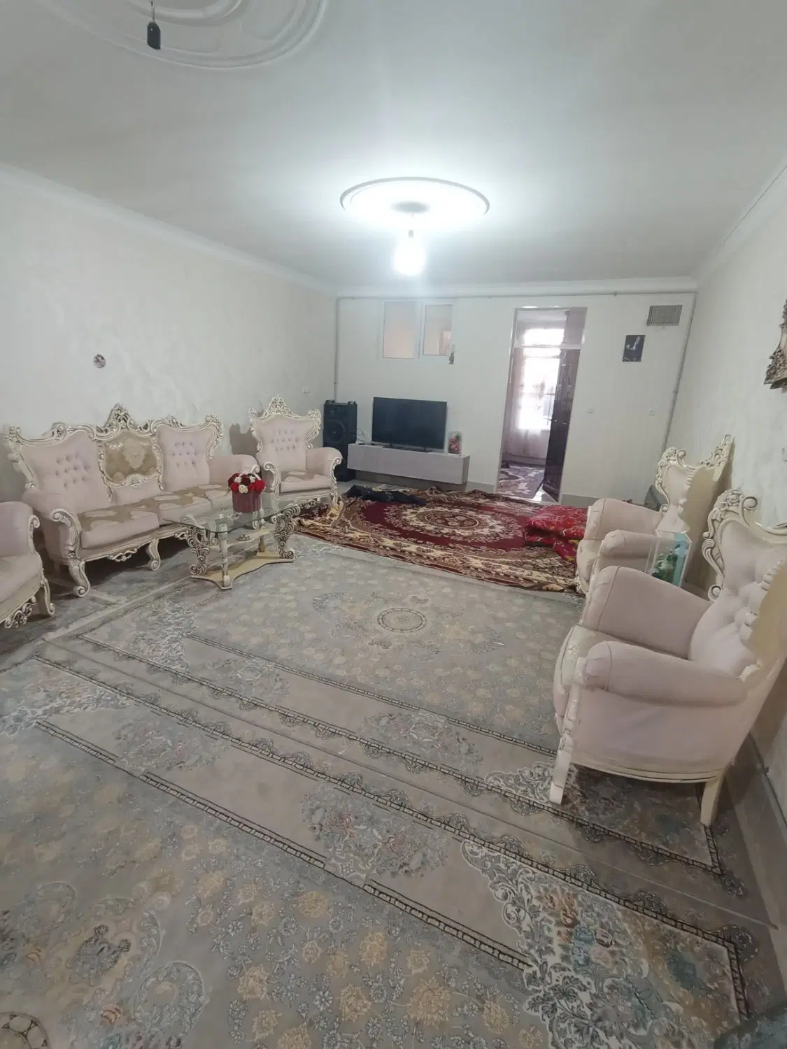 خانه دربست طبقه اول خیابان ایثار املاک محمدی اصل
