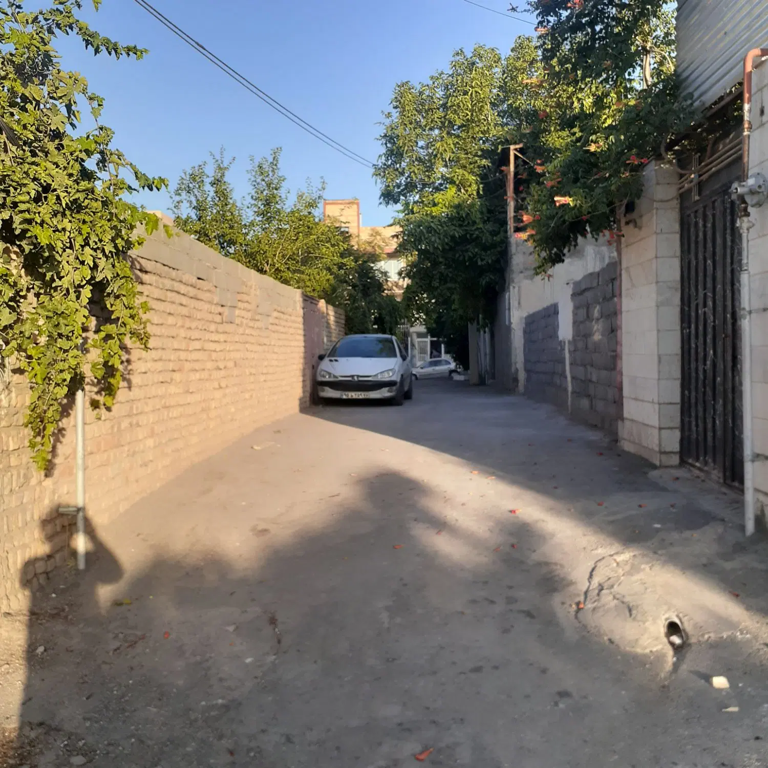 آپارتمان طبقه اول ۹۰متری دو خواب.غرق نور