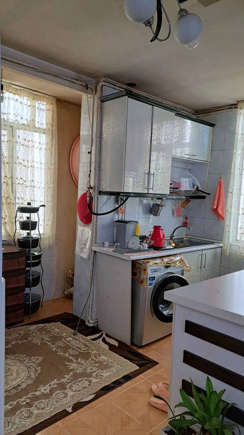 خانه دوطبقه دوبر۹۰متری شهرک تعاون رهن وکرایه