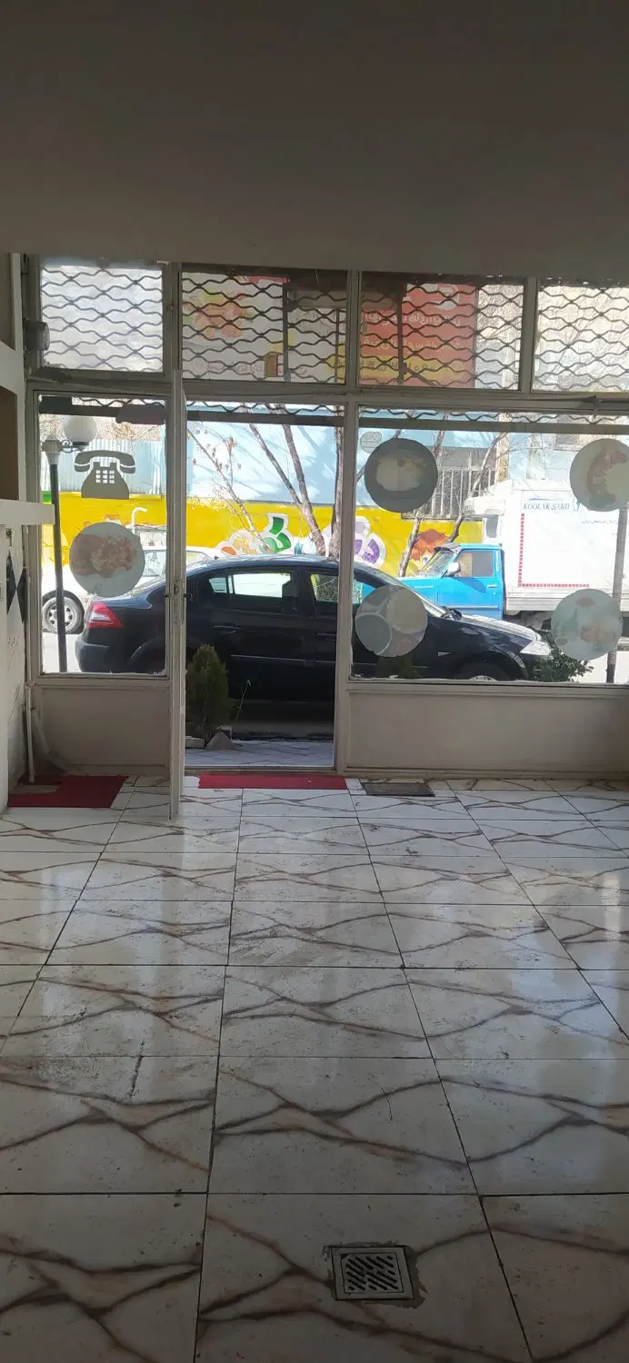اجاره مغازه در ولیعصرجنوبی