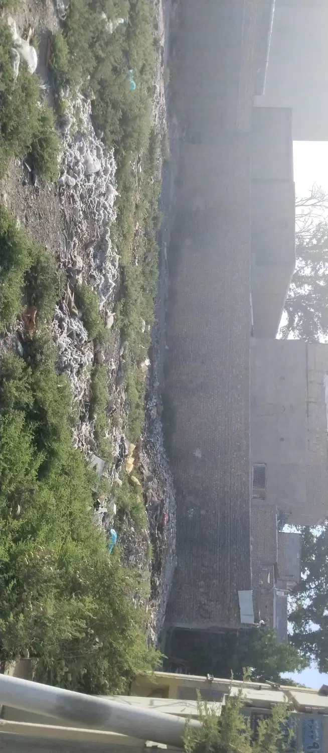 زمین فروشی
