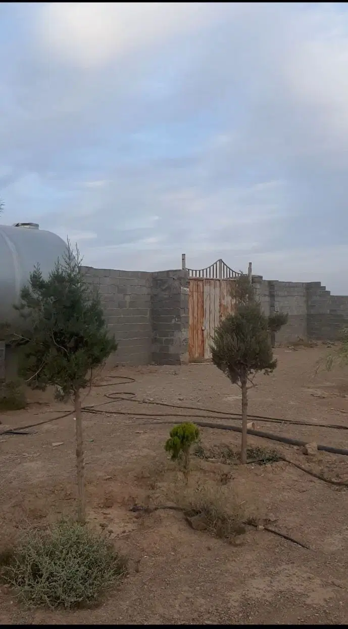 باغ ۲۰۰۰متری  چهاردیواری باچاه آب واتاقک