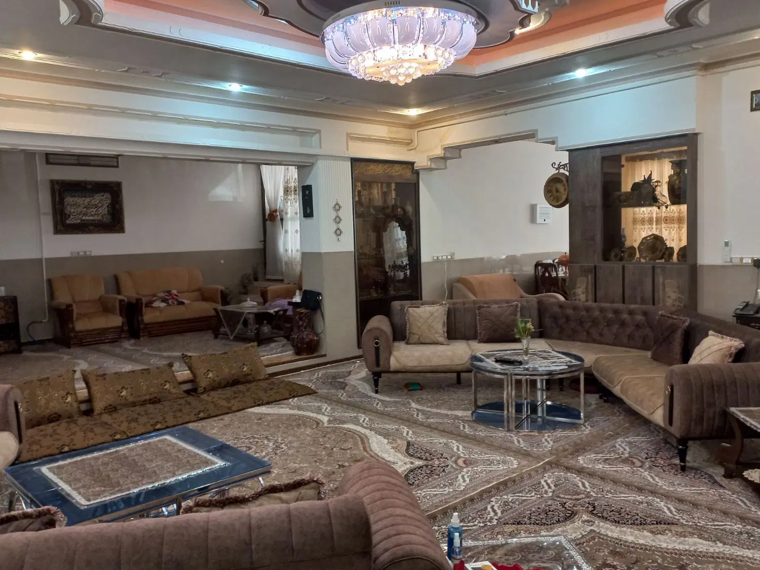 خانه یک طبقه بزرگ بلوار خامنه ایی