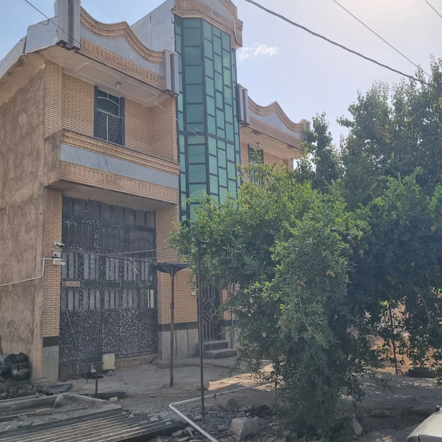 فروش‌ساختمان‌دوطبقه‌در‌روستای‌کرف