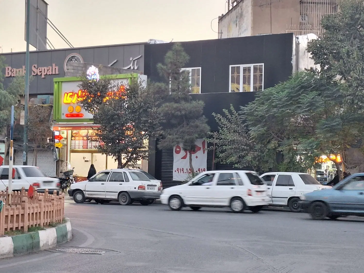 فروش تجاری بر میدان سعیدی