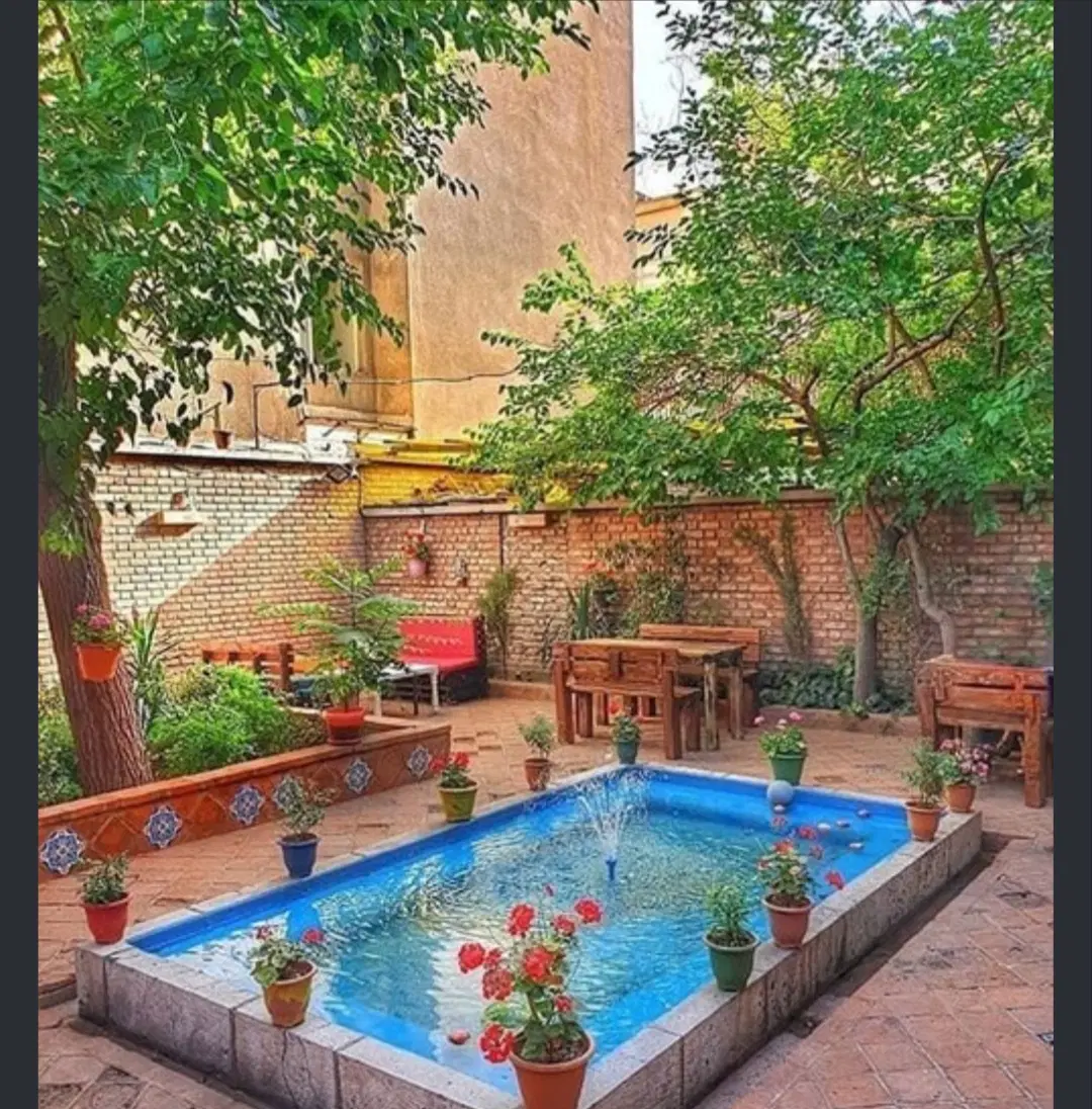 ۱۸۰ متر _ ۳ خواب_ سالن بزرگ_ فروش فوری