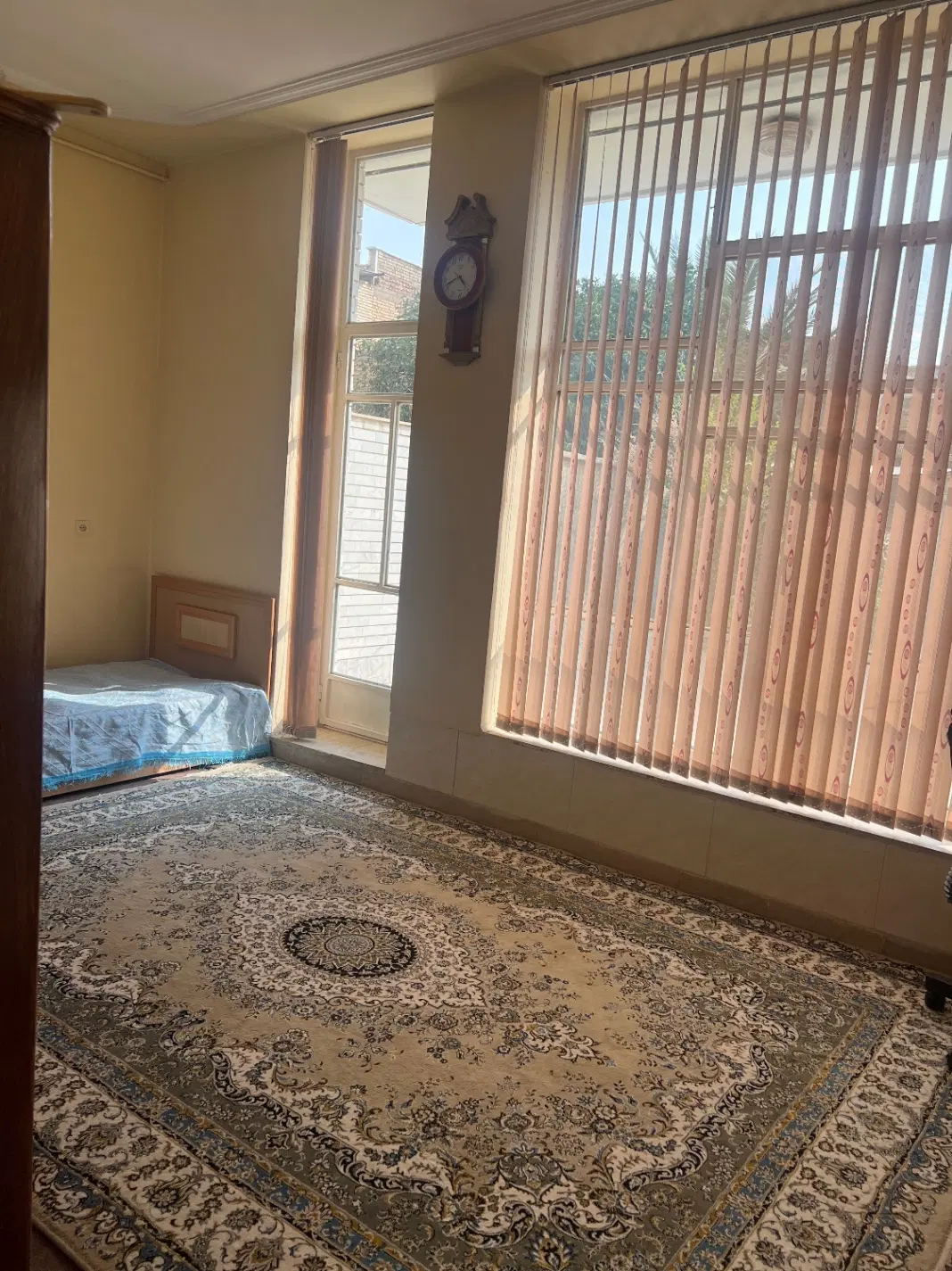 فروش منزل مسکونی سندار خوش قیمت واقع در زرقان