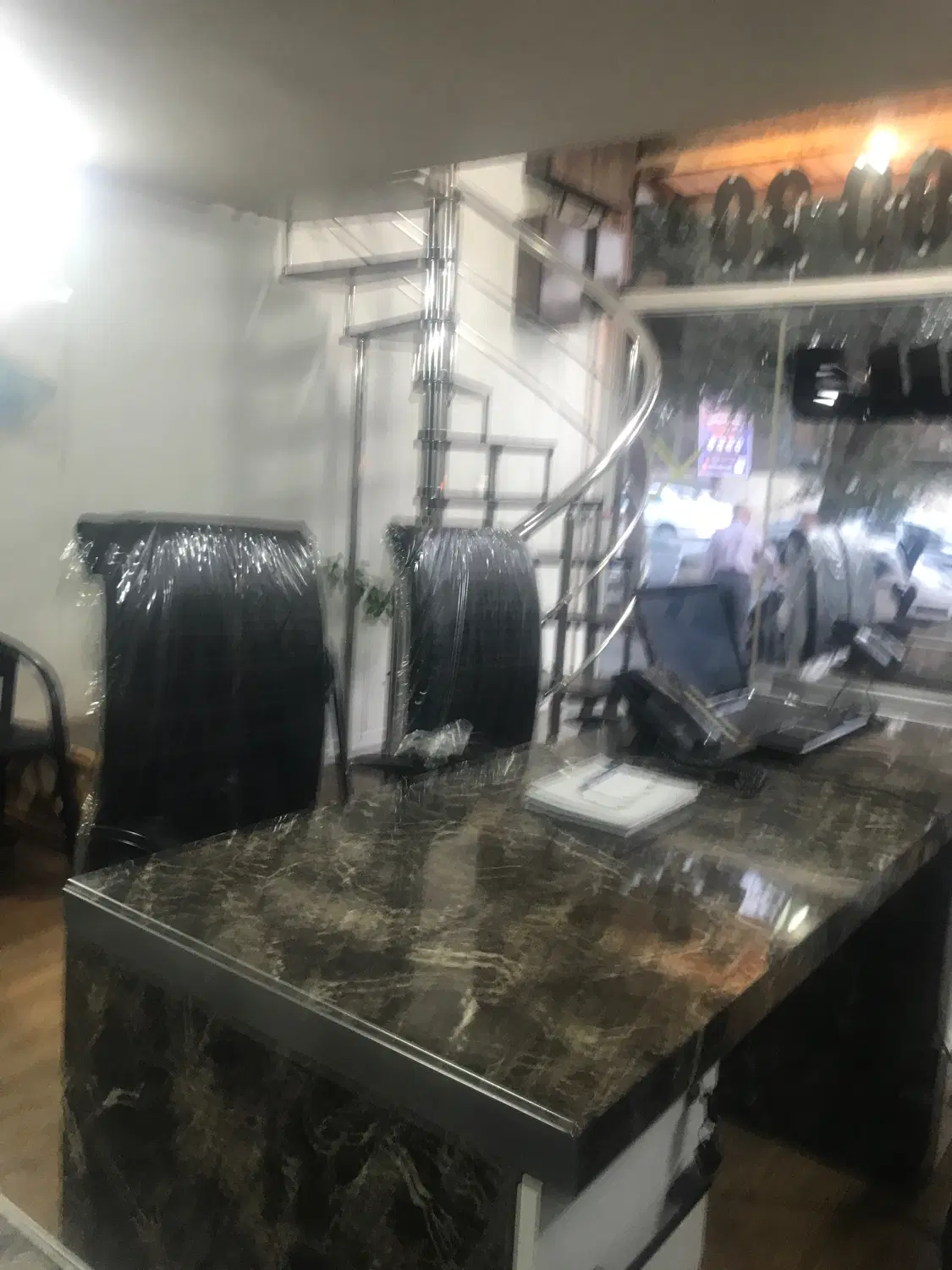مغازه ۲۰ متر همکف با ملکیت