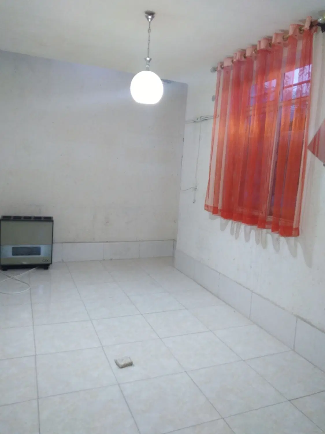 اجاره مغازه۱۸متری (مسکن.خیابان طالقانی)