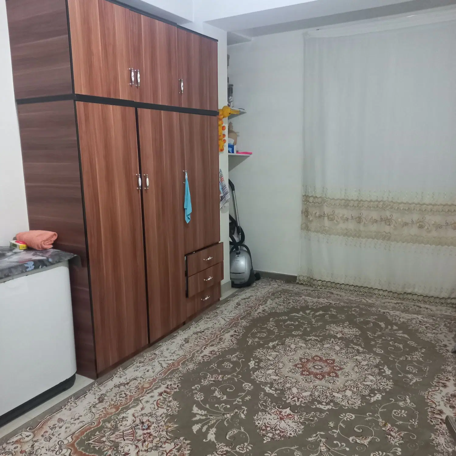 فروش واحد۹۰متری پشت شهرداری