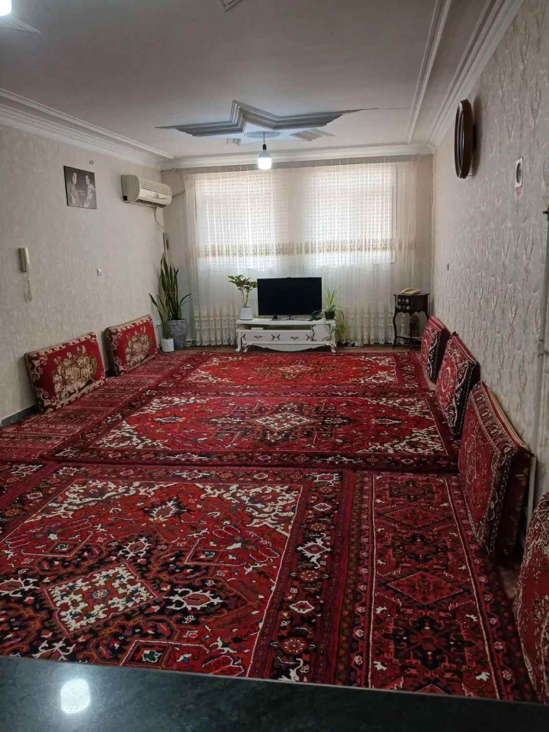 ساختمان مسکونی