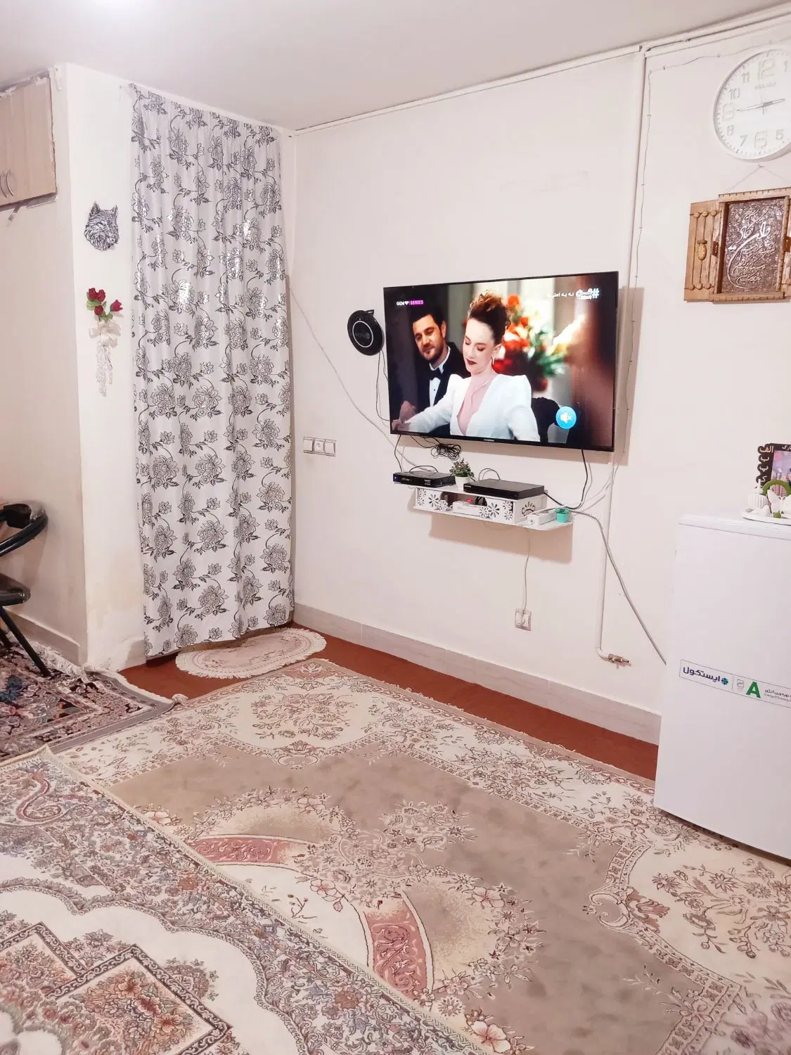 آپارتمان فروشی واقع در مفتح ۳۰...چهارراه اول
