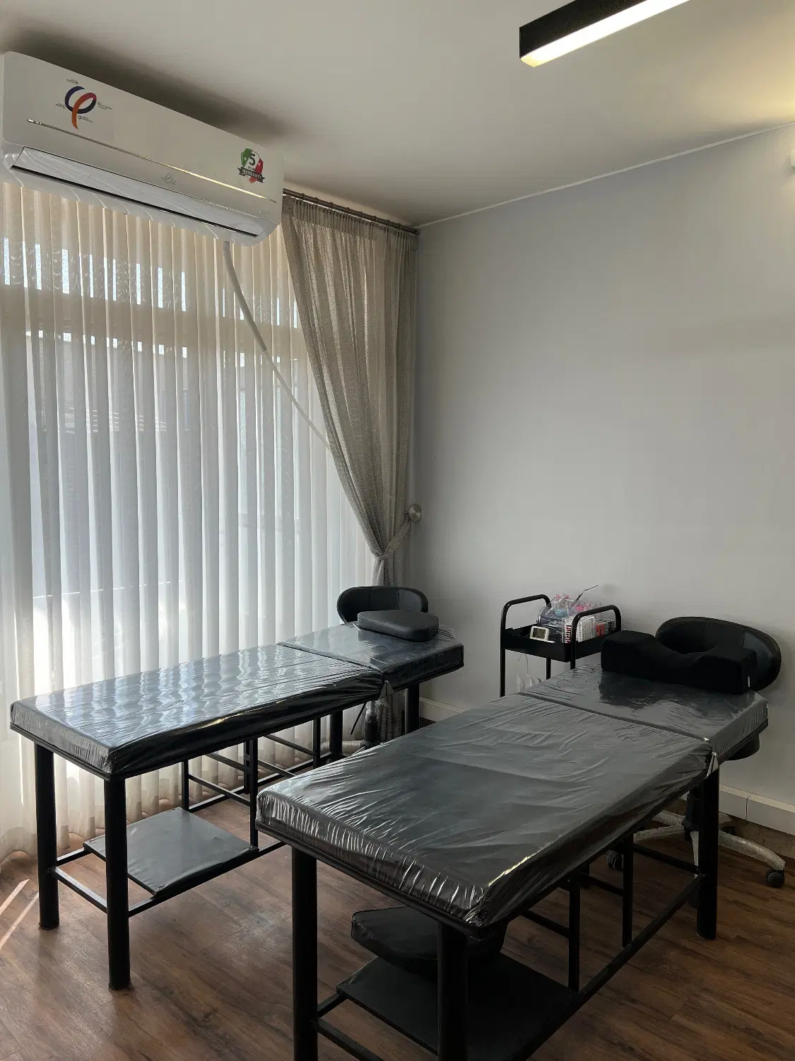 اجاره لاین مژه و صندلی