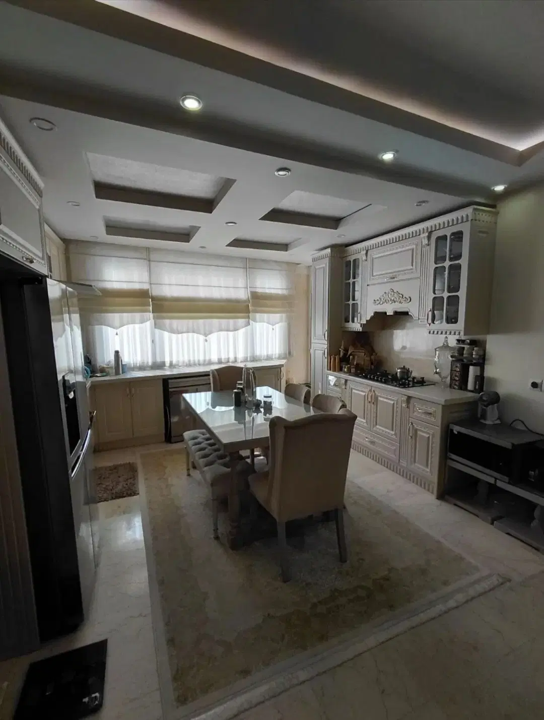 ۷۱ متر دو خواب فول امکانات _تاپ لکیشن
