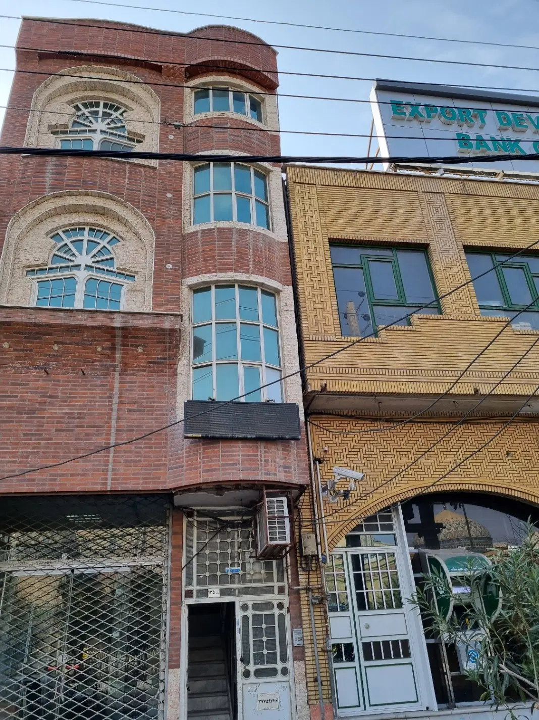 ملک ۴ طبقه تجاری اداری میدان جهاد