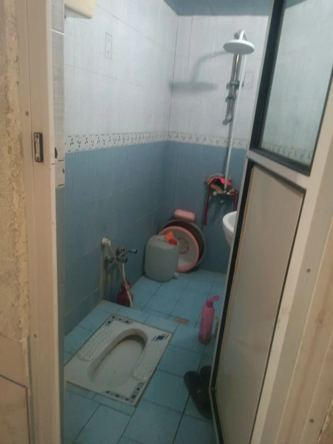 یک خوابه طبقه بالا