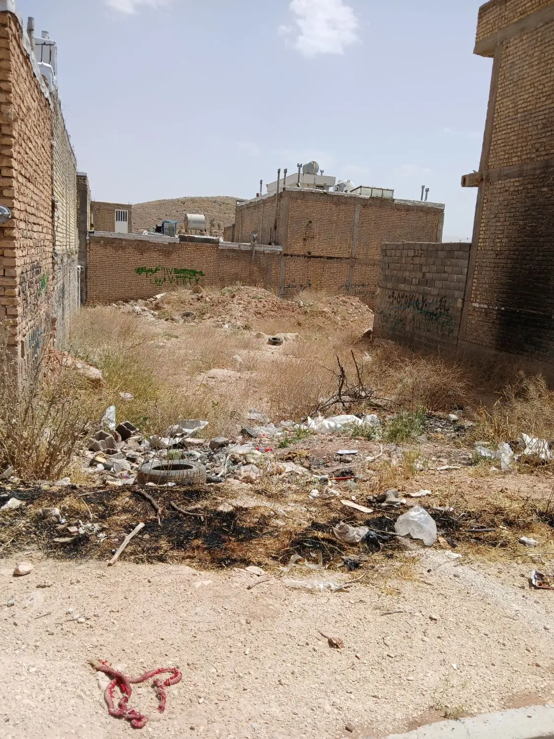 زمین ۲۸۰  متری تجاری مسکونی تیون تفیهان