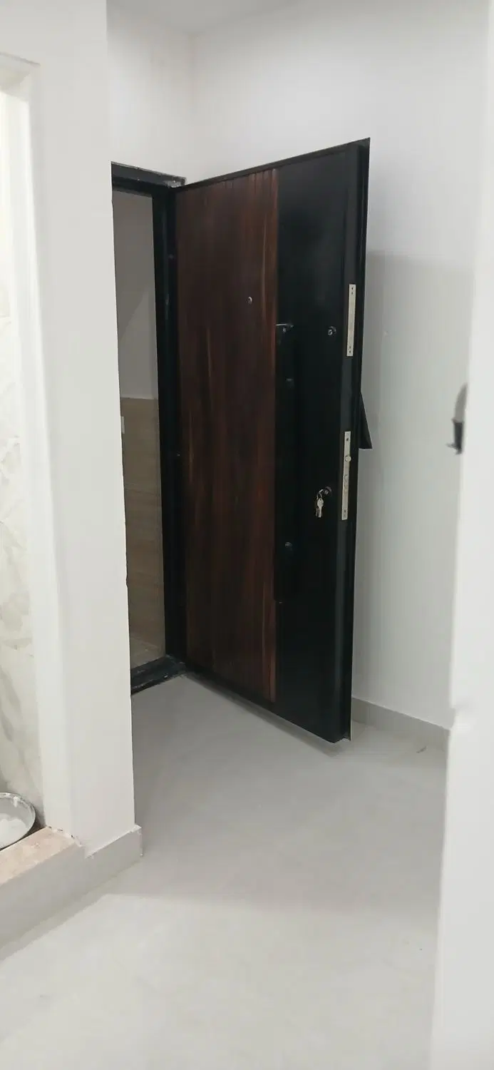 آپارتمان ۹۰متری سند دار