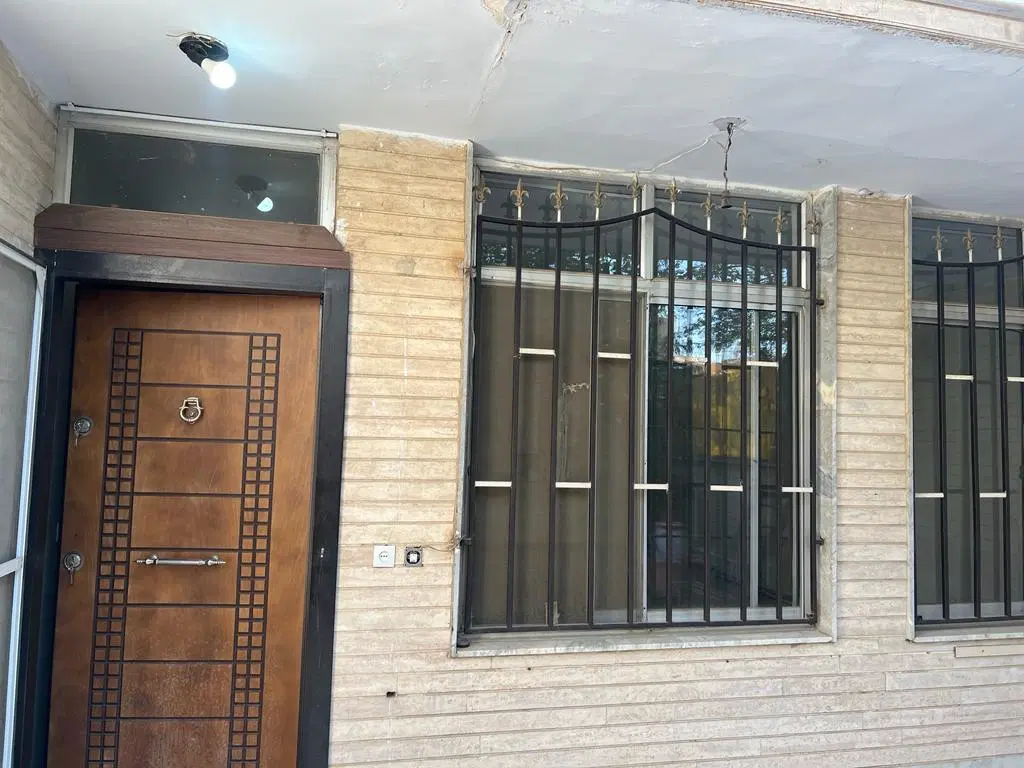 ۲۴۵ متر ویلایی،بلوار ارم، دوم شرقی،سند تکبرگ