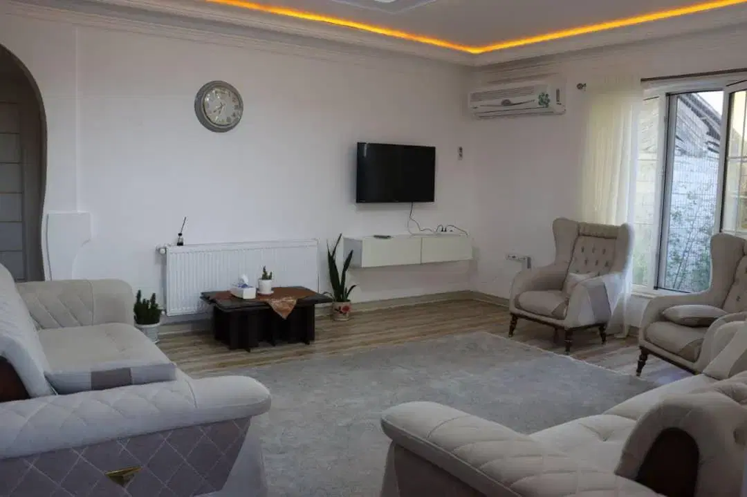 اجاره ویلا نوساز کوهپایه حیاط دربست