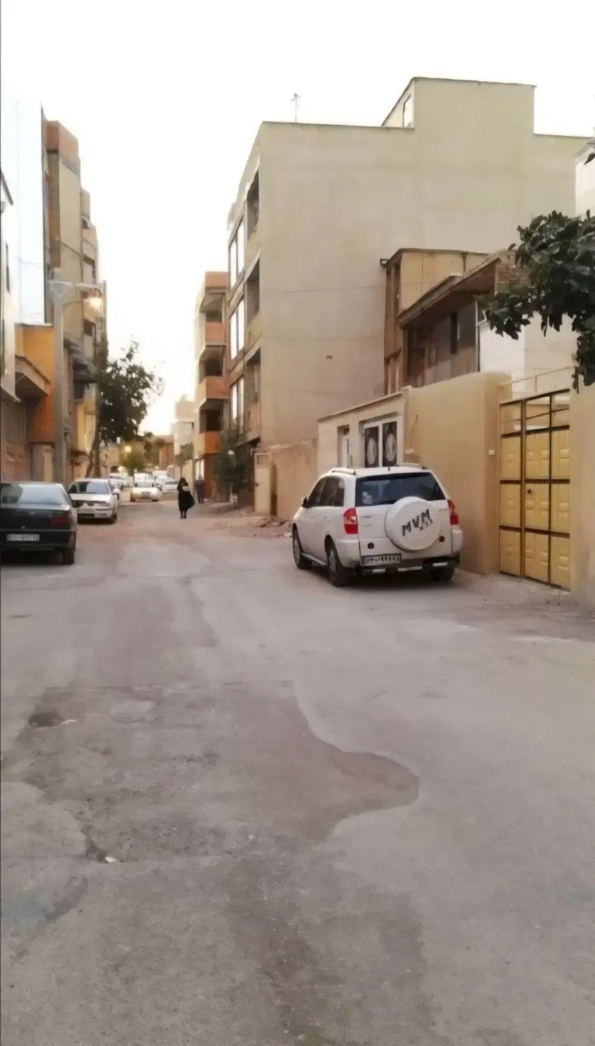 فروش خونه  نقلی کلنگی پاسداران پایین میدان انقلاب