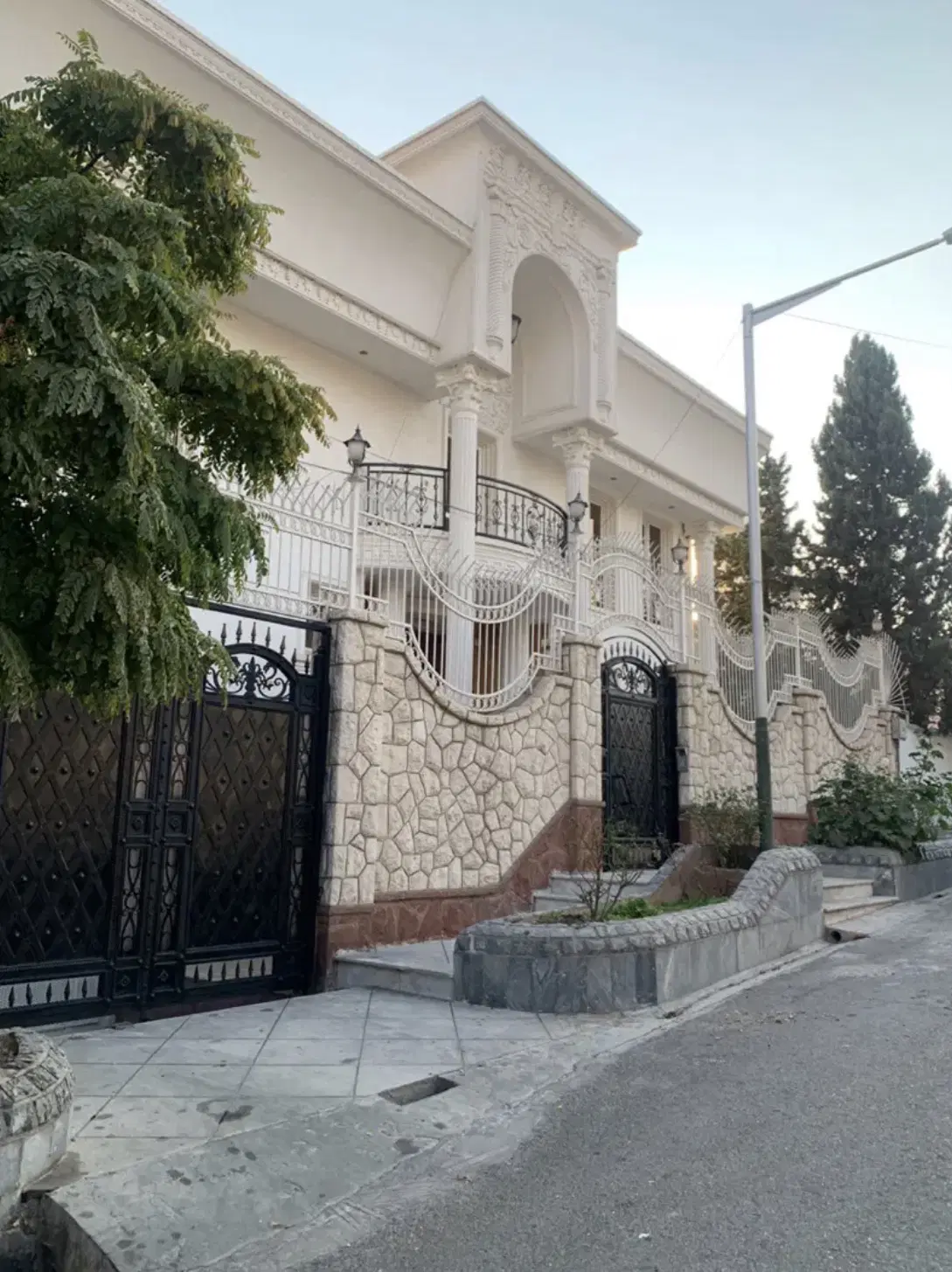 ویلایی۵۰۰متری_کلینیک_مدرسه_دفتر اداری_قدوسی غربی